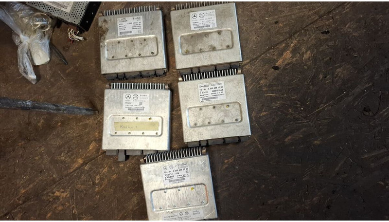 Mercedes-Benz - Styreenhet: bilde 1 Mercedes-Benz - Styreenhet: bilde 1