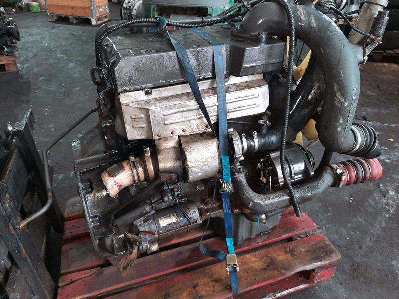 Mercedes-Benz OM 904 LA900/912 - Motor: bilde 1 Mercedes-Benz OM 904 LA900/912 - Motor: bilde 1