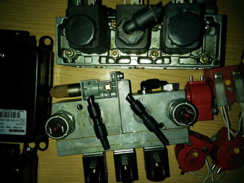 Mercedes-Benz закрытия двери BOSCH 0481500007 - Reservedeler: bilde 4 Mercedes-Benz закрытия двери BOSCH 0481500007 - Reservedeler: bilde 4