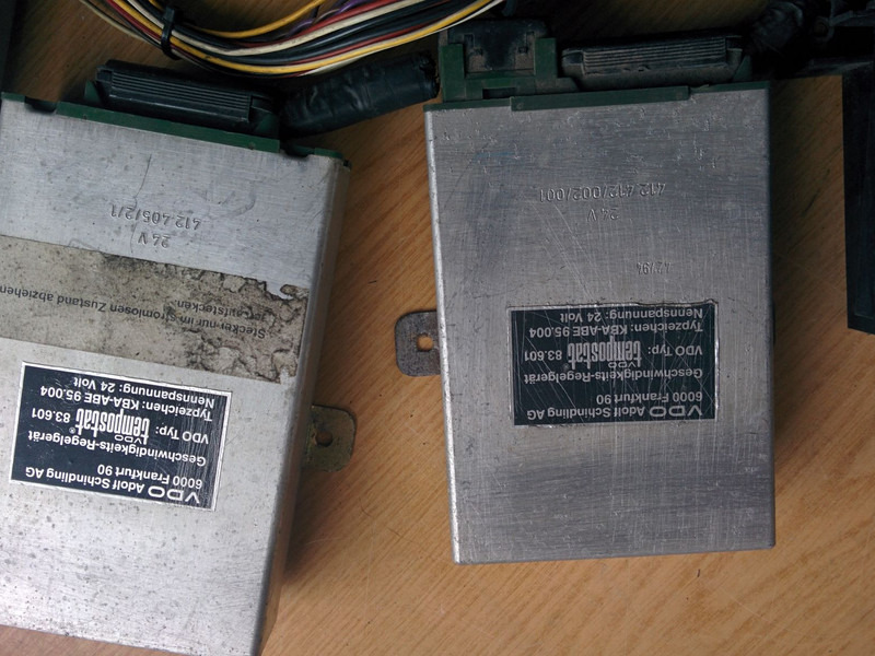 VDO 412.409/007/001 412.405/2/1 412.412/002/001 - Styreenhet: bilde 1 VDO 412.409/007/001 412.405/2/1 412.412/002/001 - Styreenhet: bilde 1