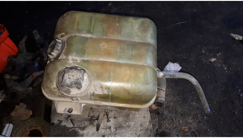 Volvo Scani - Ekspansjonstank: bilde 4 Volvo Scani - Ekspansjonstank: bilde 4