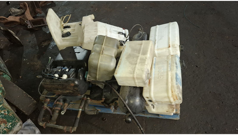 Volvo Scani - Ekspansjonstank: bilde 4 Volvo Scani - Ekspansjonstank: bilde 4