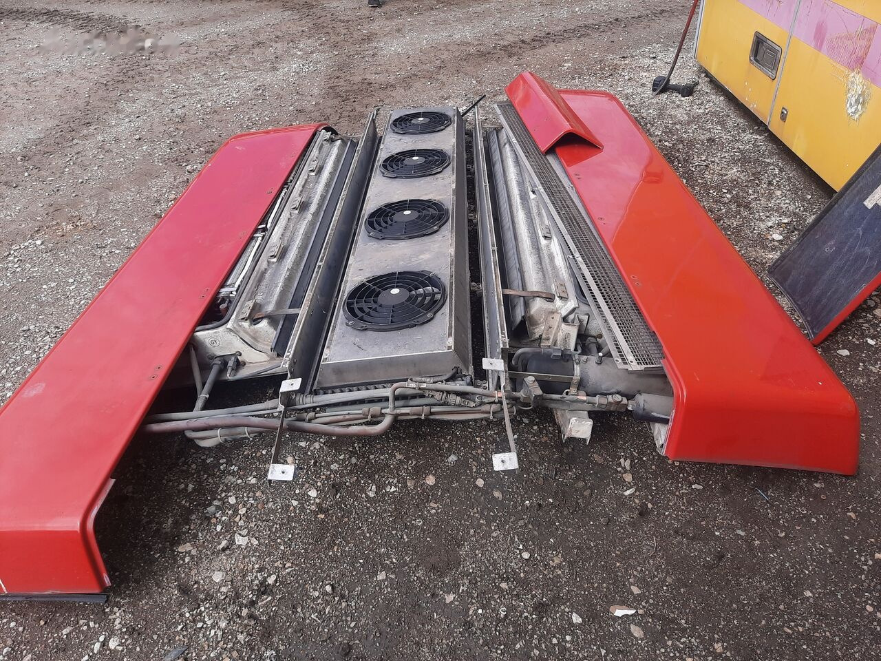 Volvo Sutruk Volvo b12 - Kondensator for Buss: bilde 4 Volvo Sutruk Volvo b12 - Kondensator for Buss: bilde 4