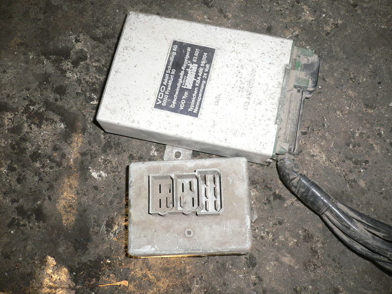 Volvo VDO 412.412/002/001 - Styreenhet: bilde 3 Volvo VDO 412.412/002/001 - Styreenhet: bilde 3