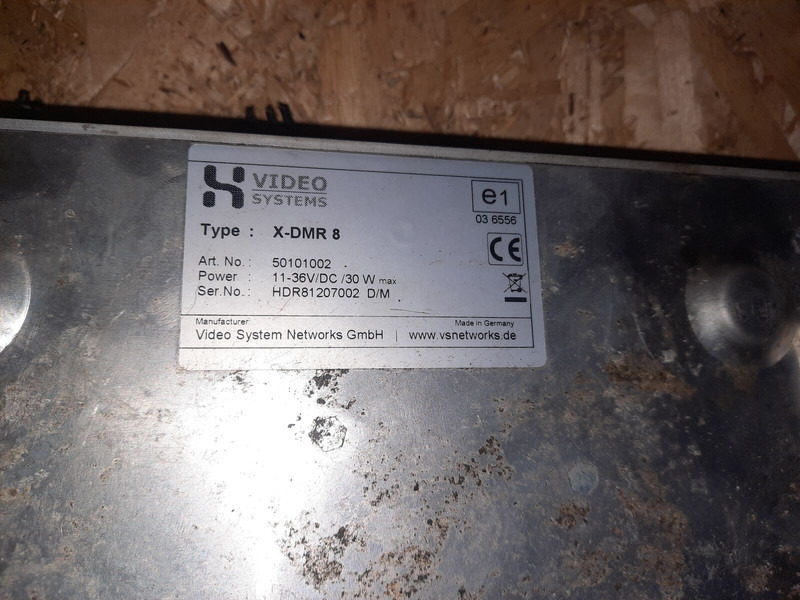 Leie Volvo Video system x-dmr 8 R8 Compact RJ45 Volvo Video system x-dmr 8 R8 Compact RJ45: bilde 16 Leie Volvo Video system x-dmr 8 R8 Compact RJ45 Volvo Video system x-dmr 8 R8 Compact RJ45: bilde 16