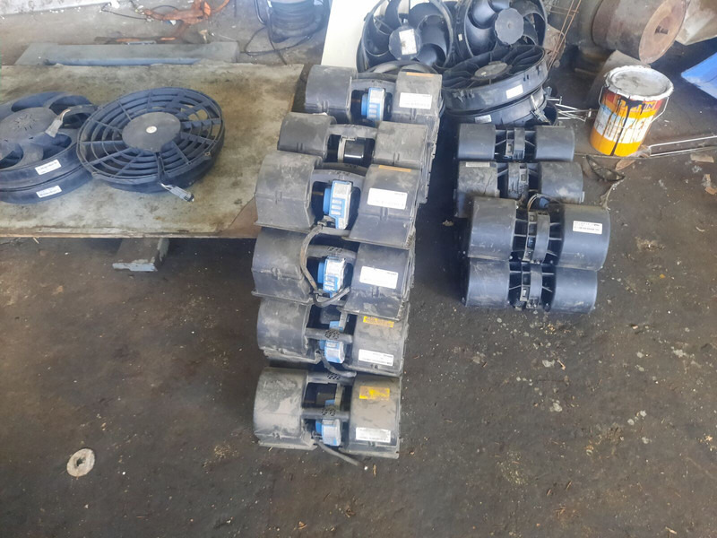 Volvo масляный мотор вентилятора SAUER DANFOSS C19.2L00888\174 - Vifte: bilde 5 Volvo масляный мотор вентилятора SAUER DANFOSS C19.2L00888\174 - Vifte: bilde 5