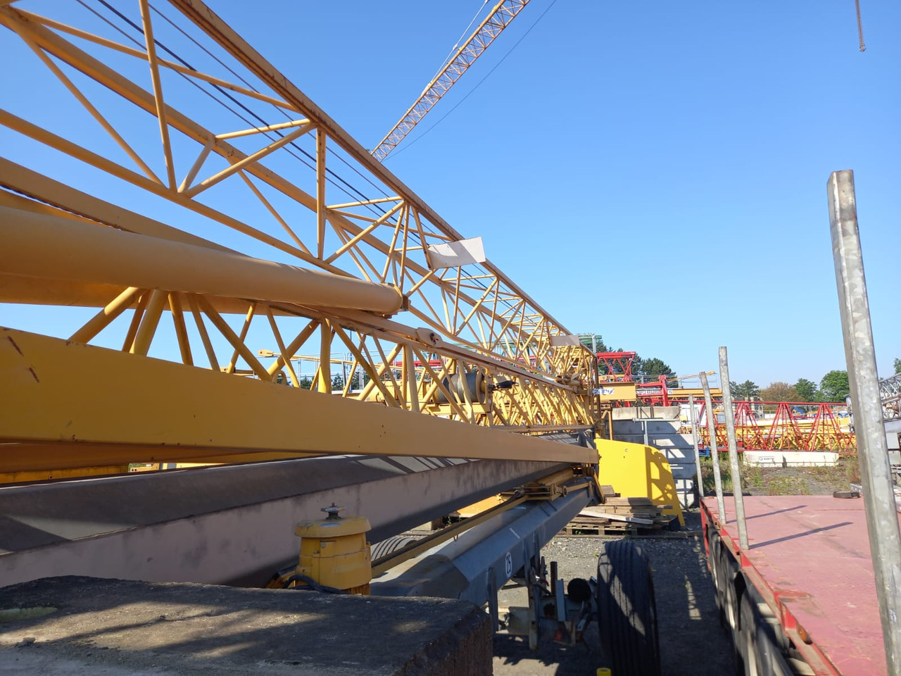 Potain - Selvreisende kran: bilde 2 Potain - Selvreisende kran: bilde 2