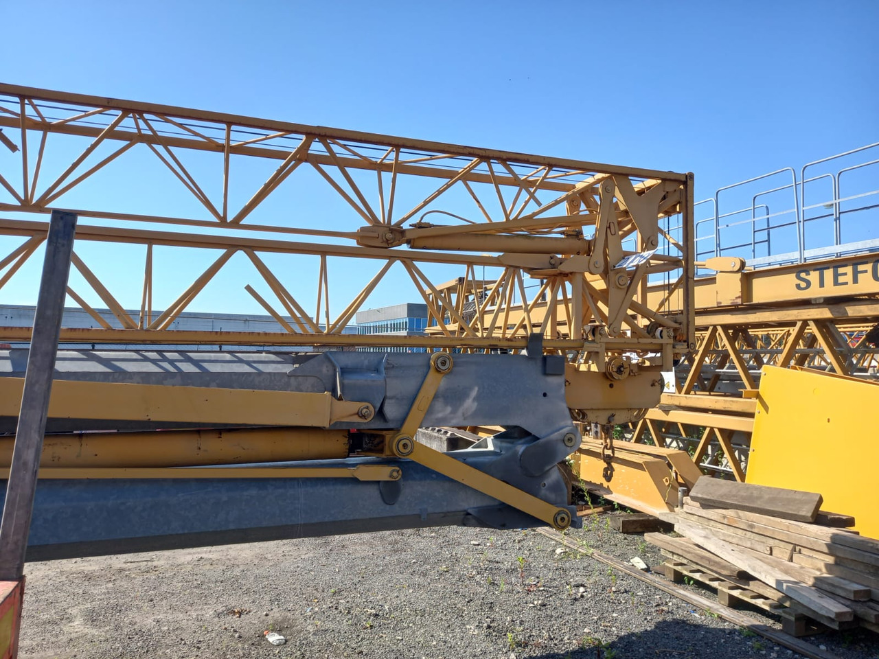 Potain - Selvreisende kran: bilde 5 Potain - Selvreisende kran: bilde 5