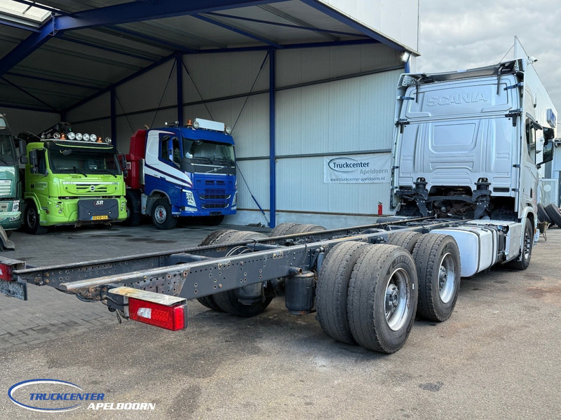 Scania R730 XT NGS V8 6x4 Naafreductie, Retarder, PTO - Chassis lastebil: bilde 2 Scania R730 XT NGS V8 6x4 Naafreductie, Retarder, PTO - Chassis lastebil: bilde 2