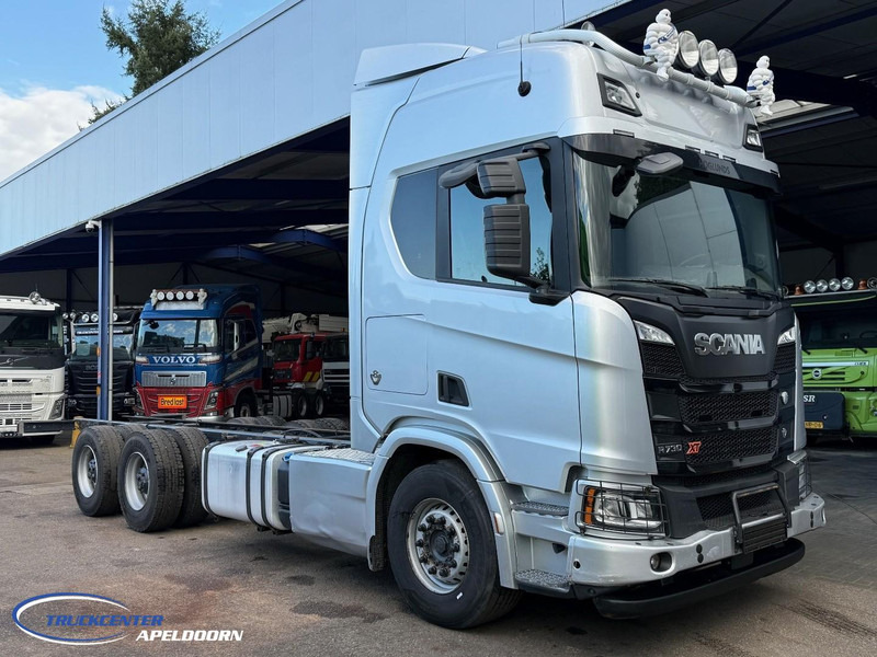 Scania R730 XT NGS V8 6x4 Naafreductie, Retarder, PTO - Chassis lastebil: bilde 1 Scania R730 XT NGS V8 6x4 Naafreductie, Retarder, PTO - Chassis lastebil: bilde 1