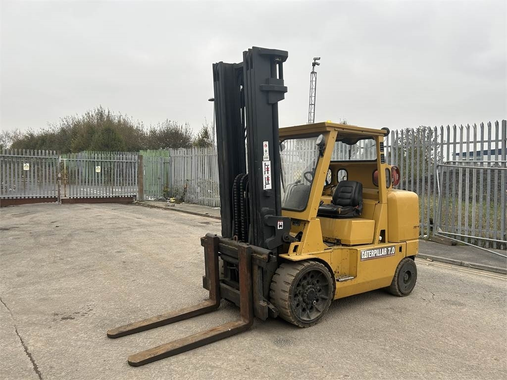 CAT GC70K - Gaffeltruck: bilde 2 CAT GC70K - Gaffeltruck: bilde 2
