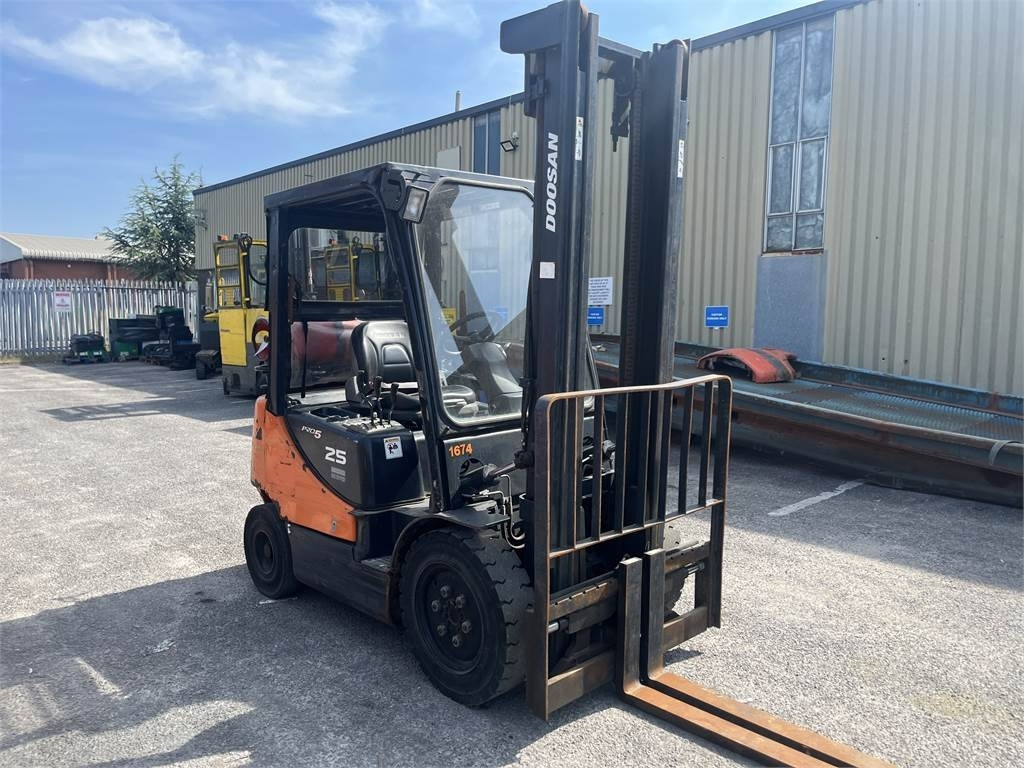 Doosan G25E-5 - Gasstruck: bilde 5 Doosan G25E-5 - Gasstruck: bilde 5