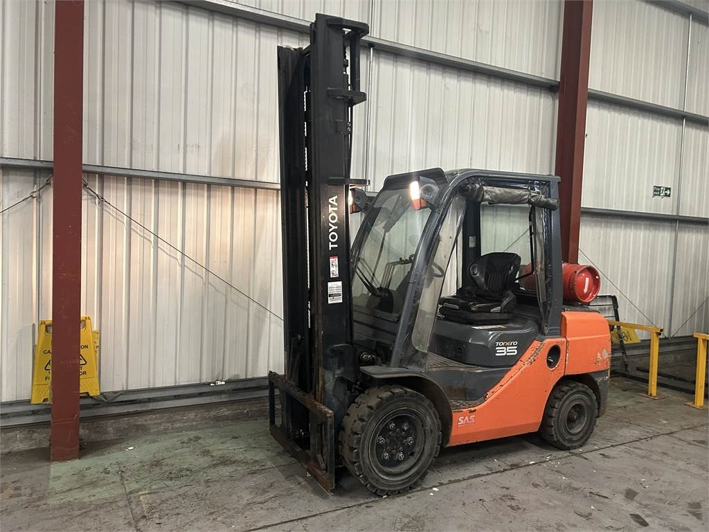 Toyota 02-8FGJF35 - Gasstruck: bilde 2 Toyota 02-8FGJF35 - Gasstruck: bilde 2