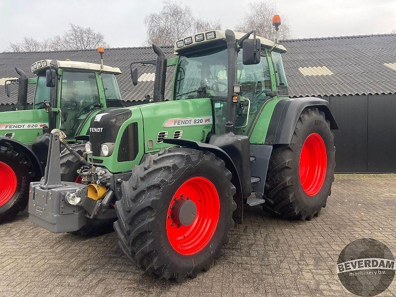 Fendt 820 Vario TMS - Traktor: bilde 2 Fendt 820 Vario TMS - Traktor: bilde 2