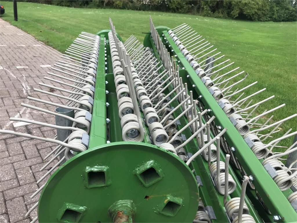 Krone Pick-up nieuw zonder beugels - Tilbehør for forhøster: bilde 2 Krone Pick-up nieuw zonder beugels - Tilbehør for forhøster: bilde 2