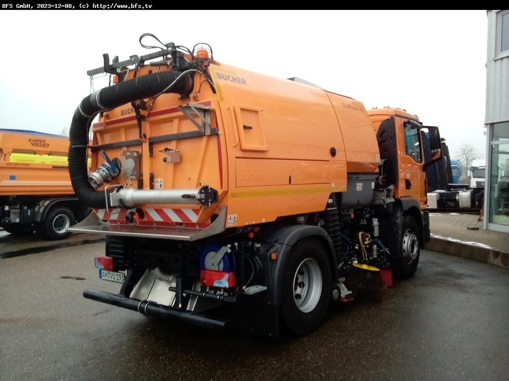MAN TGM 18.250 4x2 BL Bucher V65_Twin - Feiebil: bilde 2 MAN TGM 18.250 4x2 BL Bucher V65_Twin - Feiebil: bilde 2