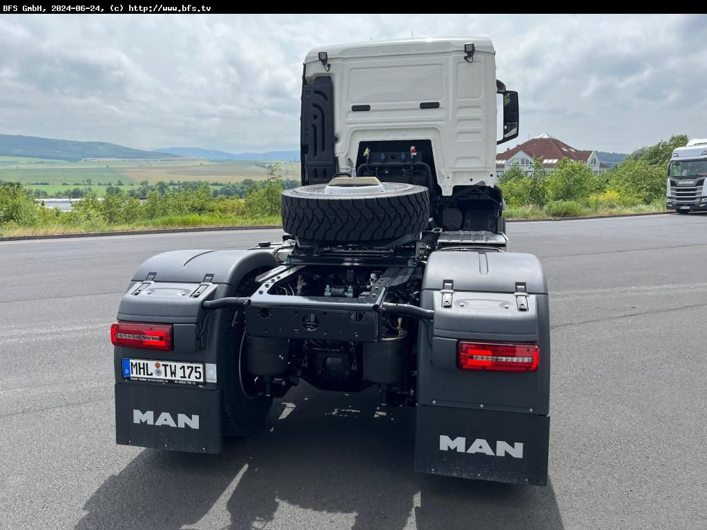 MAN TGS (TG3) 18.520 4x4 BL SA hohe Bauart, Kipphydr - Trekkvogn: bilde 2 MAN TGS (TG3) 18.520 4x4 BL SA hohe Bauart, Kipphydr - Trekkvogn: bilde 2