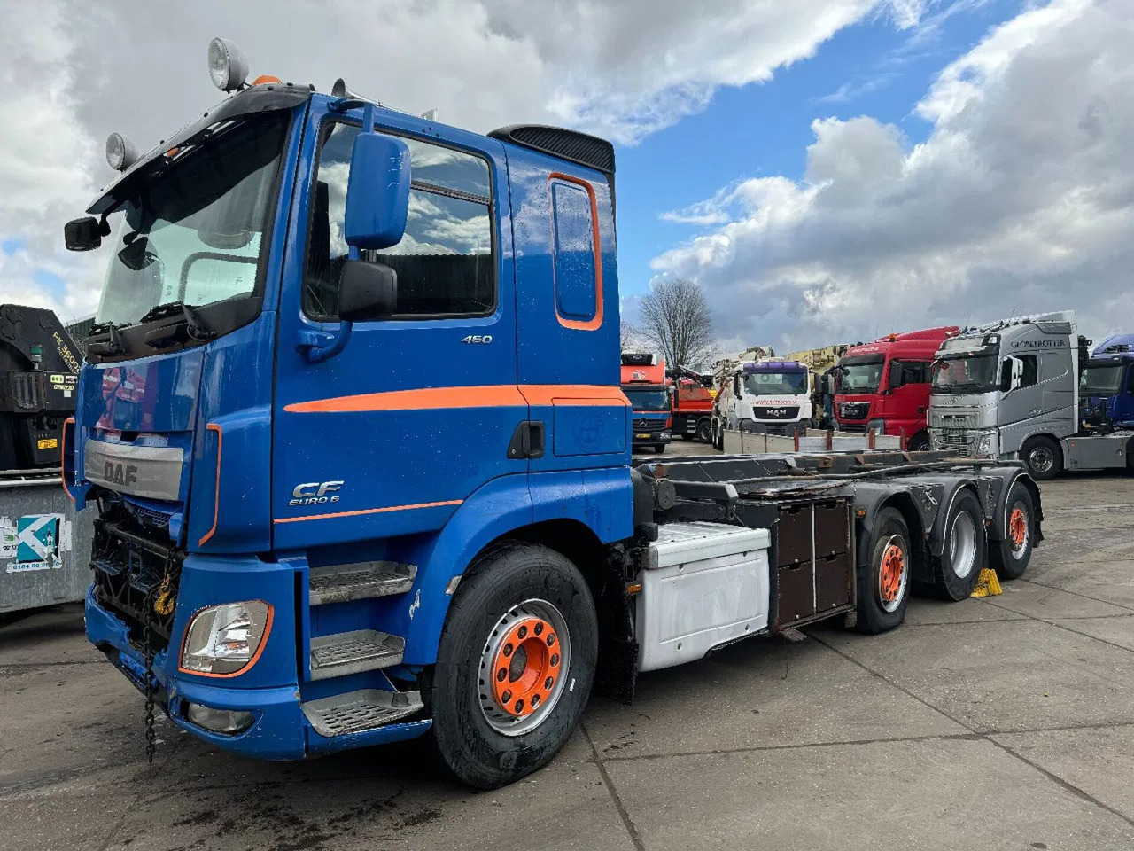 DAF CF 460 8X2 ONLY VISUAL DAMAGED // ENGINE IS RUNN - Krokbil: bilde 1 DAF CF 460 8X2 ONLY VISUAL DAMAGED // ENGINE IS RUNN - Krokbil: bilde 1
