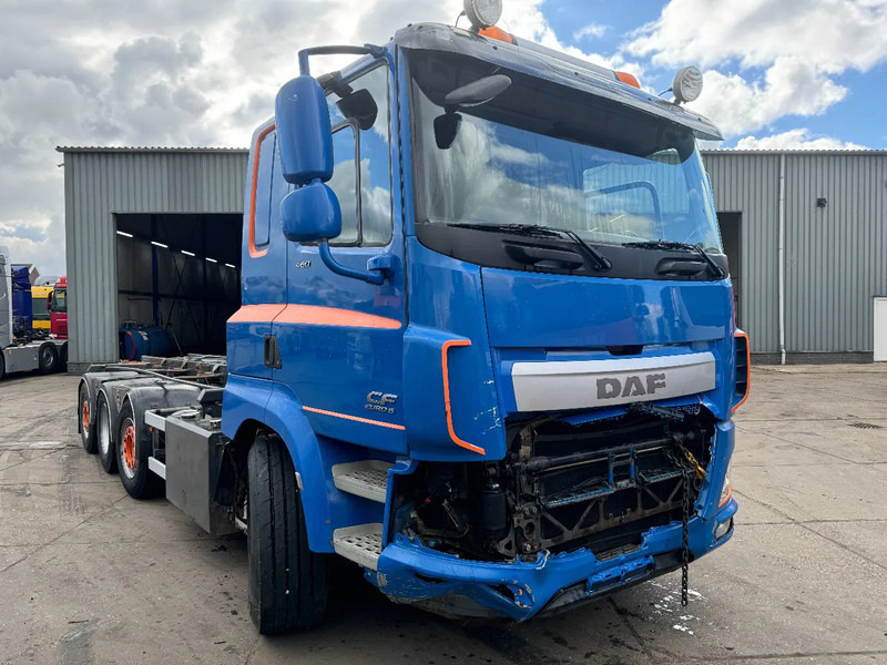 DAF CF 460 8X2 ONLY VISUAL DAMAGED // ENGINE IS RUNNING - Lastebil med kabelsystem: bilde 3 DAF CF 460 8X2 ONLY VISUAL DAMAGED // ENGINE IS RUNNING - Lastebil med kabelsystem: bilde 3