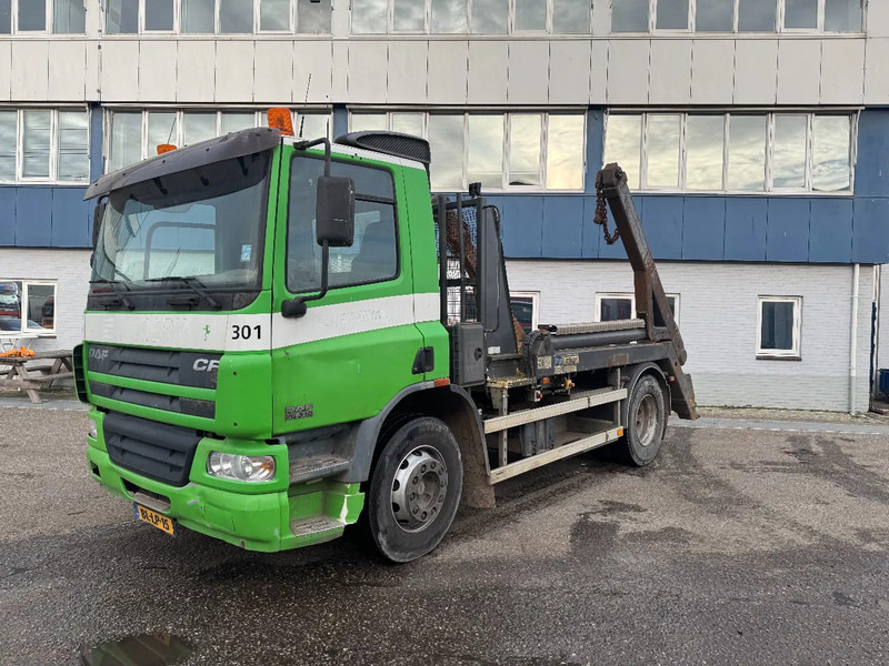 DAF CF 75.310 4X2 HYVALIFT SKIPLOADER MANUAL GEAR FULL STEEL - Liftdumper lastebil: bilde 5 DAF CF 75.310 4X2 HYVALIFT SKIPLOADER MANUAL GEAR FULL STEEL - Liftdumper lastebil: bilde 5