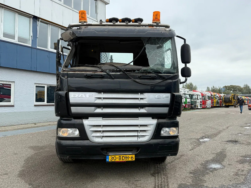 DAF CF 85.460 8X4 EURO 5 - FULL STEEL SUSP. - MANUAL GEAR - BIG AXLES + VDL HOOKLIFT - Krokbil: bilde 2 DAF CF 85.460 8X4 EURO 5 - FULL STEEL SUSP. - MANUAL GEAR - BIG AXLES + VDL HOOKLIFT - Krokbil: bilde 2