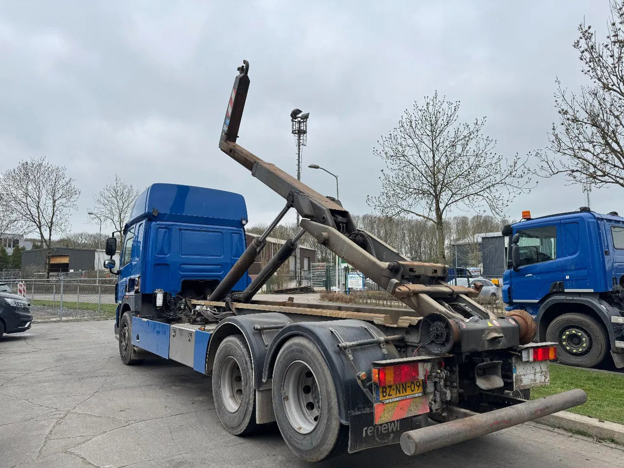 DAF CF 85 6X2 - EURO 5 + VDL HOOK + LIFT AXLE + TÜV - Krokbil: bilde 5 DAF CF 85 6X2 - EURO 5 + VDL HOOK + LIFT AXLE + TÜV - Krokbil: bilde 5