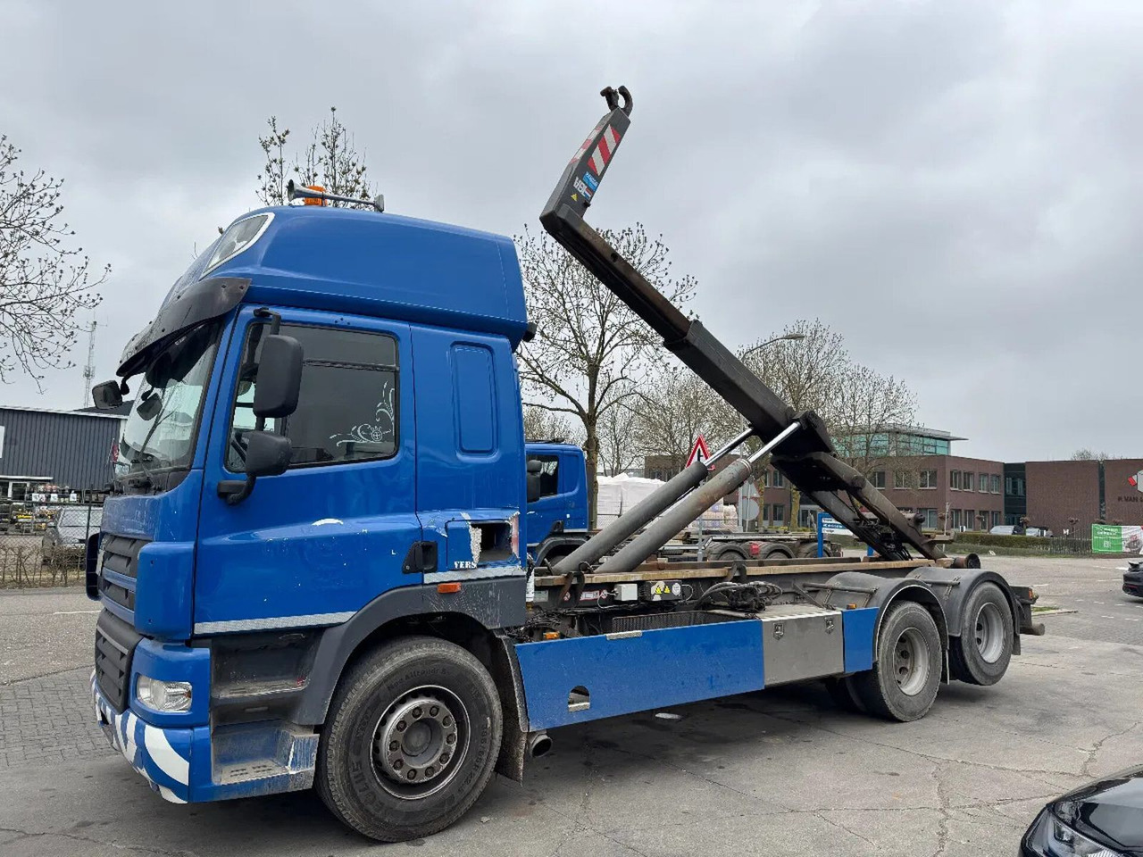 DAF CF 85 6X2 - EURO 5 + VDL HOOK + LIFT AXLE + TÜV - Krokbil: bilde 1 DAF CF 85 6X2 - EURO 5 + VDL HOOK + LIFT AXLE + TÜV - Krokbil: bilde 1