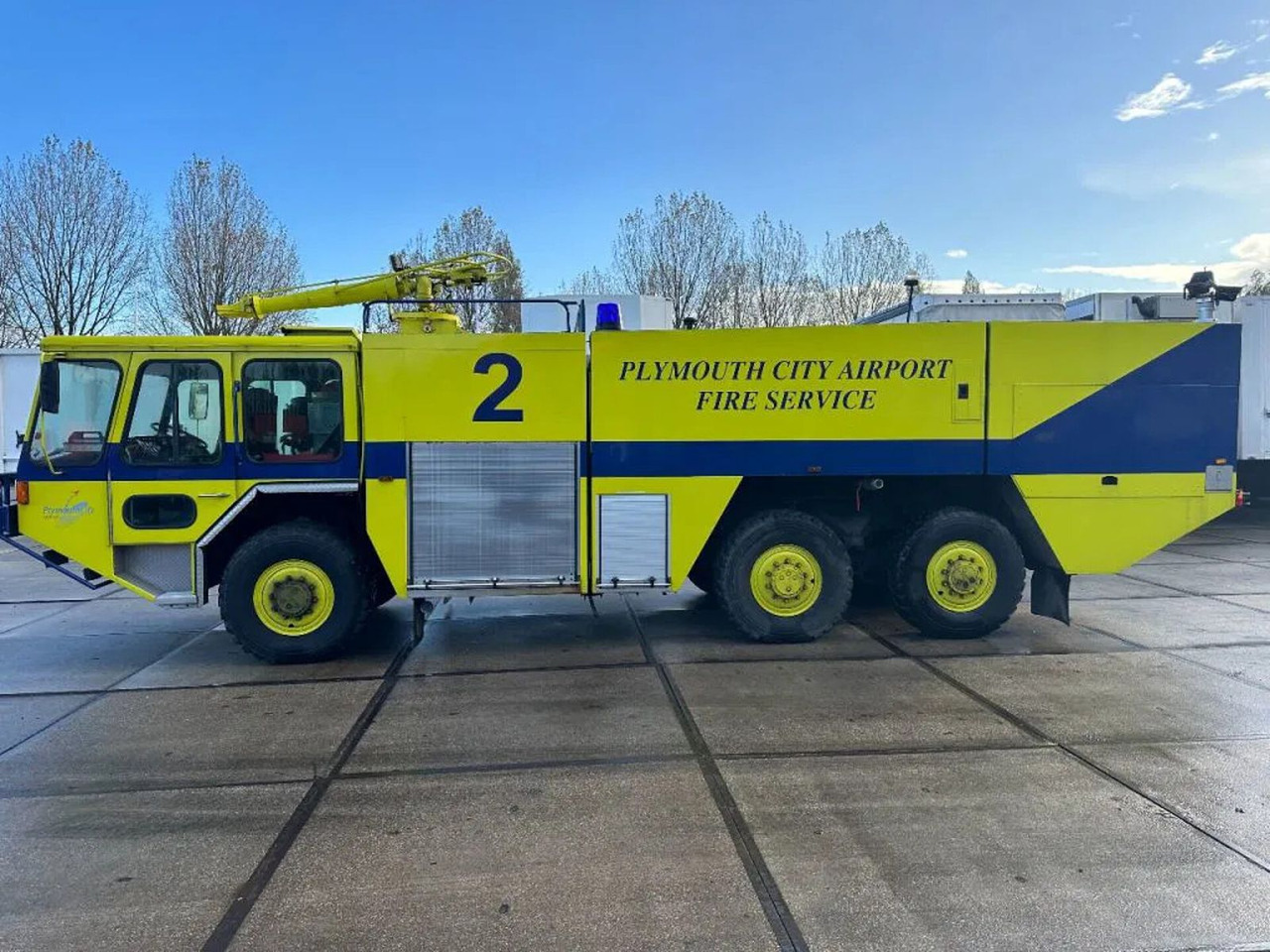 Diversen MK 12 6X6 COMPLETE FIRE TRUCK FULL STEE Diversen MK 12 6X6 COMPLETE FIRE TRUCK FULL STEE - Brannbil: bilde 1 Diversen MK 12 6X6 COMPLETE FIRE TRUCK FULL STEE Diversen MK 12 6X6 COMPLETE FIRE TRUCK FULL STEE - Brannbil: bilde 1