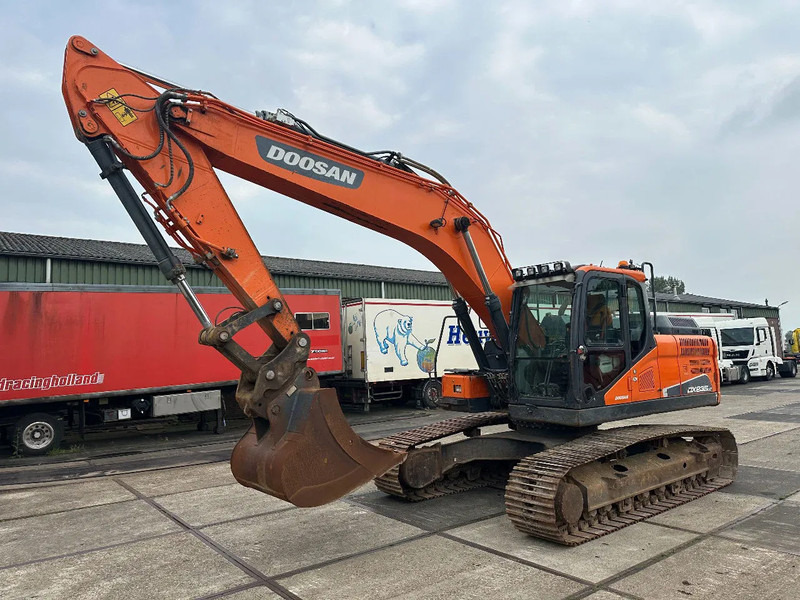 Doosan DX235LC 5 -  ONLY 4226 HOURS - - Beltegraver: bilde 3 Doosan DX235LC 5 -  ONLY 4226 HOURS - - Beltegraver: bilde 3