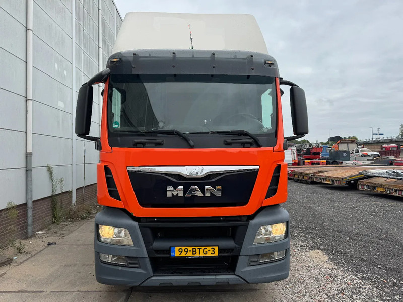 MAN TGS 26.440 6X2 EURO 6 THEMO KING 1000R TÜV TILL 08-2026 - Lastebil med kjøl: bilde 2 MAN TGS 26.440 6X2 EURO 6 THEMO KING 1000R TÜV TILL 08-2026 - Lastebil med kjøl: bilde 2