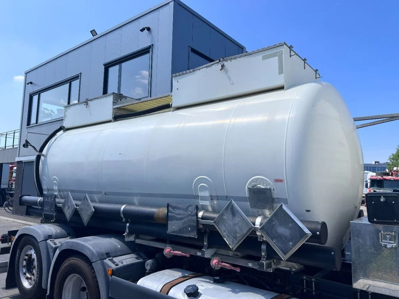 MAN TGX 26.560 6X2 EURO 6 - 11.500L VACUUM CLEANER - 2 COMPARTIMENTEN + INTARDER - Vakuum lastebil: bilde 4 MAN TGX 26.560 6X2 EURO 6 - 11.500L VACUUM CLEANER - 2 COMPARTIMENTEN + INTARDER - Vakuum lastebil: bilde 4