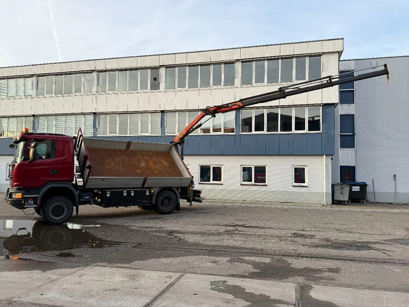 Scania G370 4X4 EURO 6 + 3-SIDE TIPPER + PALFINGER PK9002 + REMOTE - Tippbil, Kranbil: bilde 3 Scania G370 4X4 EURO 6 + 3-SIDE TIPPER + PALFINGER PK9002 + REMOTE - Tippbil, Kranbil: bilde 3