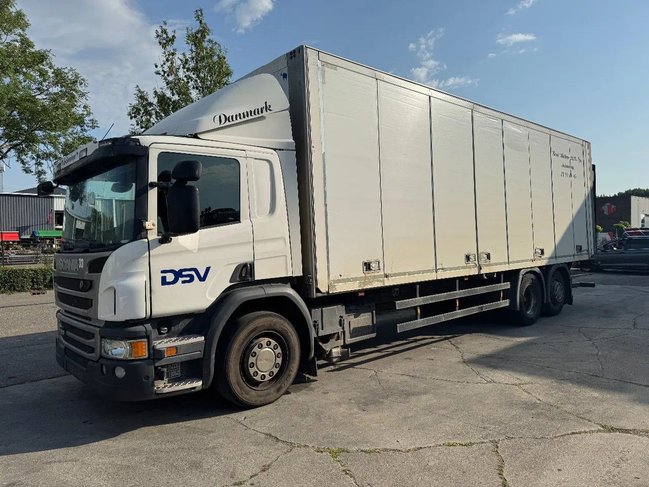 Scania P280 6X2 SCHMITZ BOX + ZEPRO 2000KG LIFT EURO 6 - Skapbil: bilde 1 Scania P280 6X2 SCHMITZ BOX + ZEPRO 2000KG LIFT EURO 6 - Skapbil: bilde 1