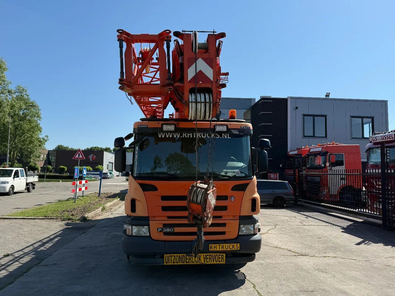 Scania P380 8X4 + FAUN HK40 + FLYJIB + BALLASTBL. 6,9 T - Kranbil: bilde 2 Scania P380 8X4 + FAUN HK40 + FLYJIB + BALLASTBL. 6,9 T - Kranbil: bilde 2