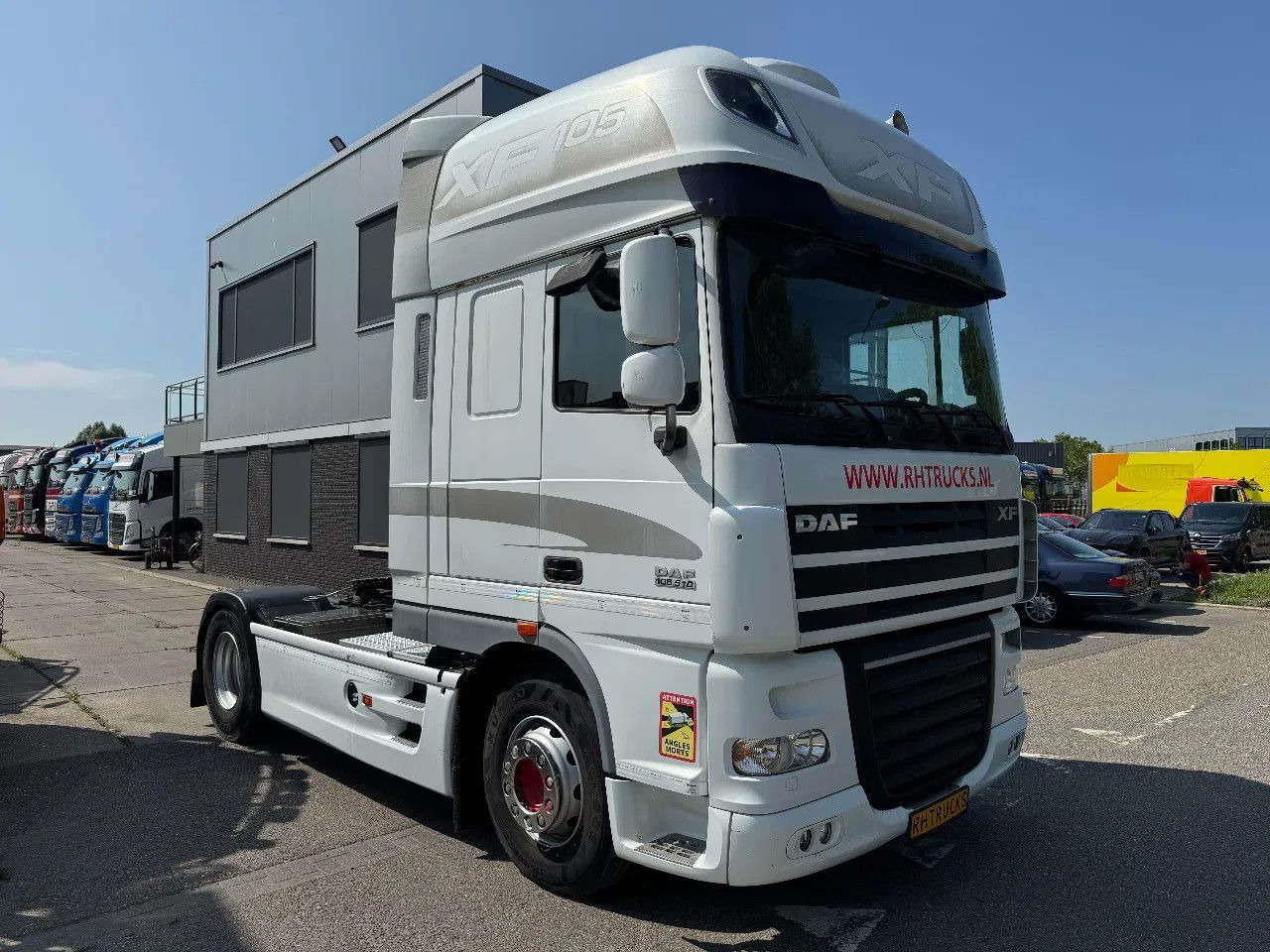 DAF XF 105.510 4X2 SKIRTS ADR RETARDER STANDKLIMA - Trekkvogn: bilde 3 DAF XF 105.510 4X2 SKIRTS ADR RETARDER STANDKLIMA - Trekkvogn: bilde 3
