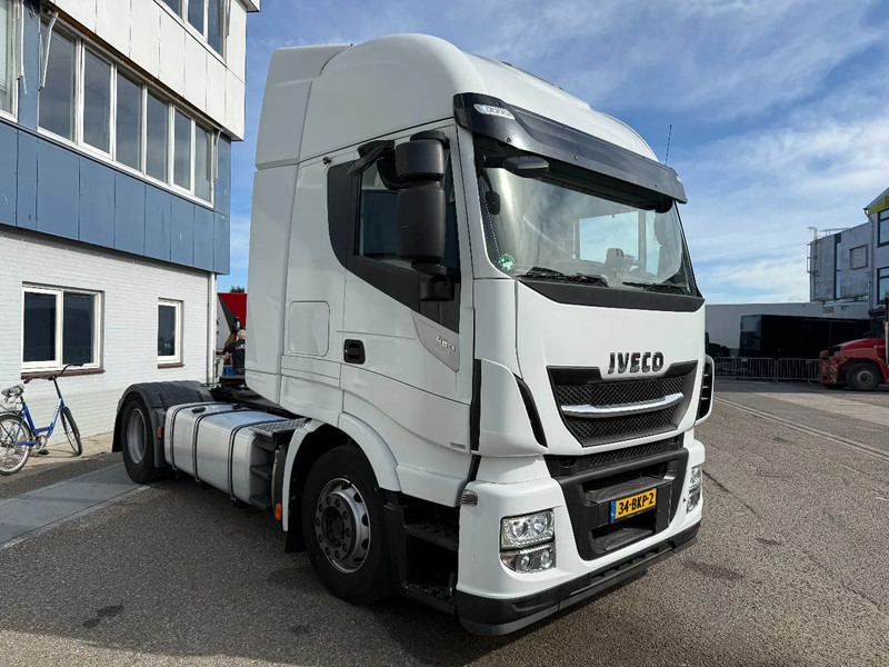 Iveco Stralis 440.42 Iveco AS440STX/P Hi-Way Stralis - Trekkvogn: bilde 1 Iveco Stralis 440.42 Iveco AS440STX/P Hi-Way Stralis - Trekkvogn: bilde 1