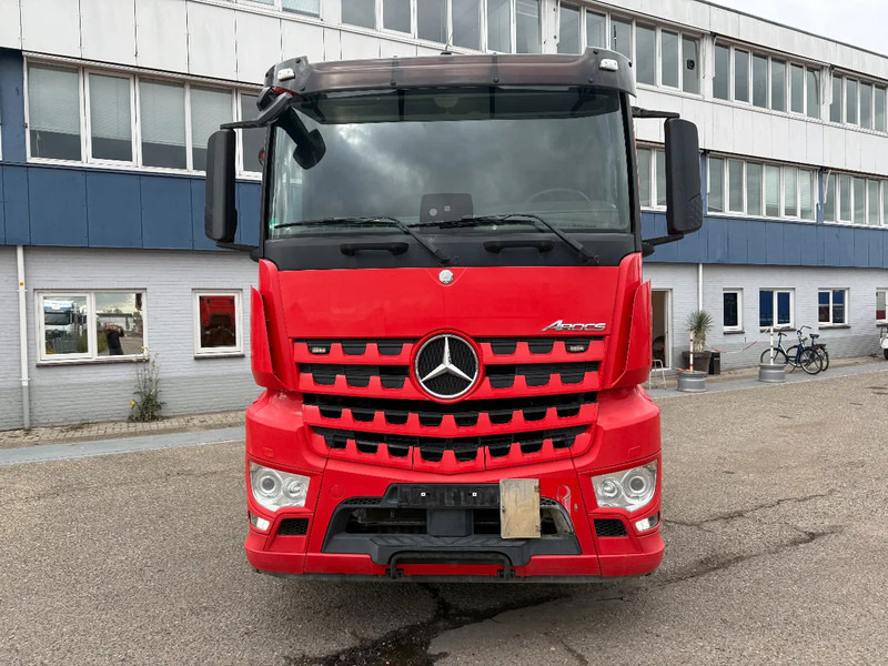 Mercedes-Benz Arocs 4X4 HYDRO DRIVE AN TIPPER HYDRAULIC - Trekkvogn: bilde 2 Mercedes-Benz Arocs 4X4 HYDRO DRIVE AN TIPPER HYDRAULIC - Trekkvogn: bilde 2