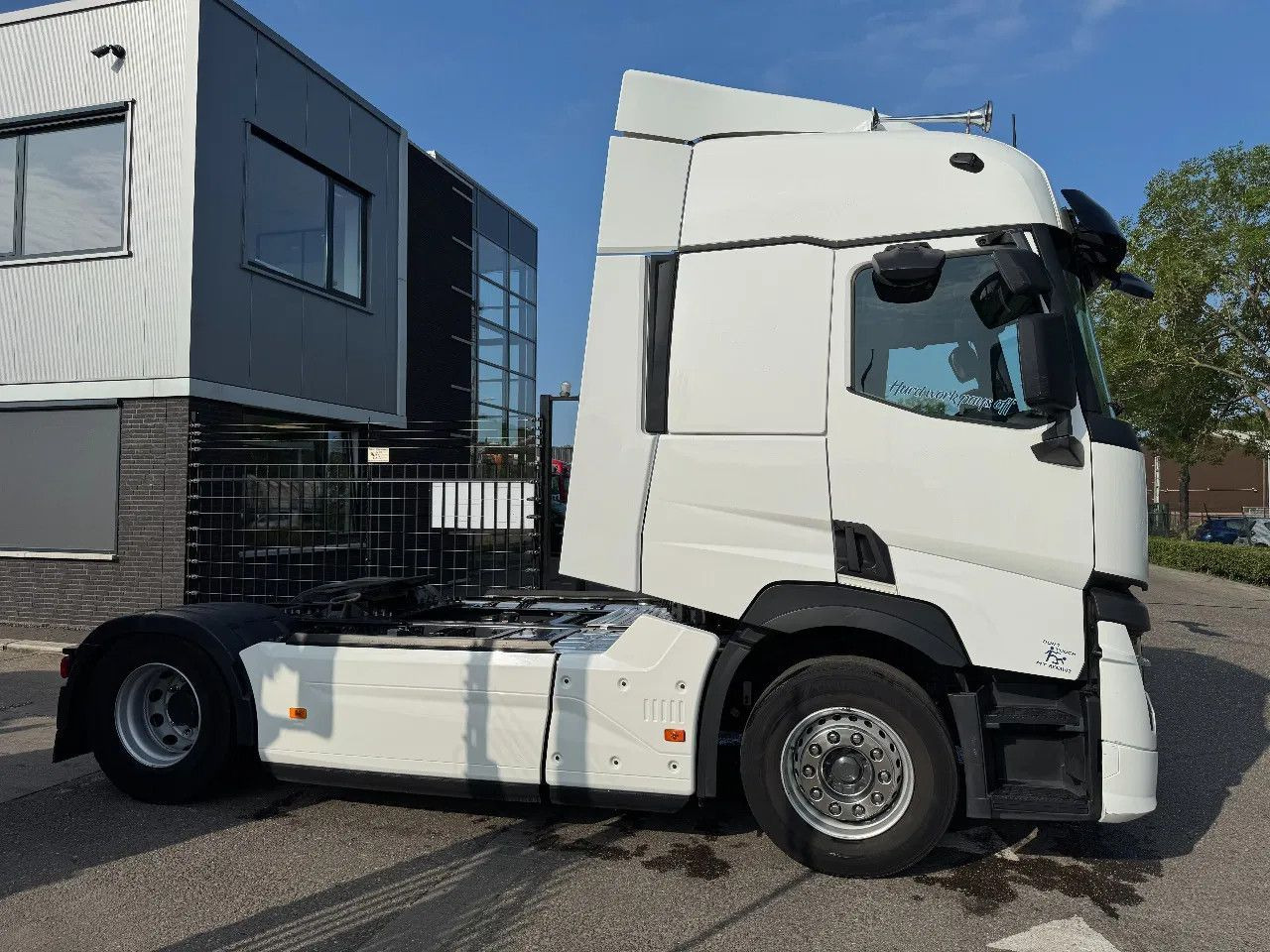 Renault T440 - 13-LITER ENGINE! - EURO 6 SKIRTS SPOILER - Trekkvogn: bilde 3 Renault T440 - 13-LITER ENGINE! - EURO 6 SKIRTS SPOILER - Trekkvogn: bilde 3