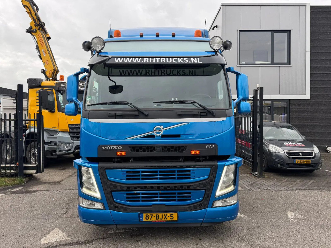 Volvo FM 370 4X2 SPOILERS EURO 6 SKIRTS HOLLAND TRUCK - Trekkvogn: bilde 2 Volvo FM 370 4X2 SPOILERS EURO 6 SKIRTS HOLLAND TRUCK - Trekkvogn: bilde 2