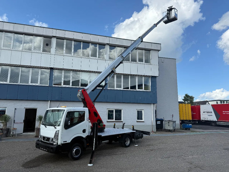 Nissan 35-12 PALFINGER HOOGWERKER 20 METER - Varebil: bilde 1 Nissan 35-12 PALFINGER HOOGWERKER 20 METER - Varebil: bilde 1