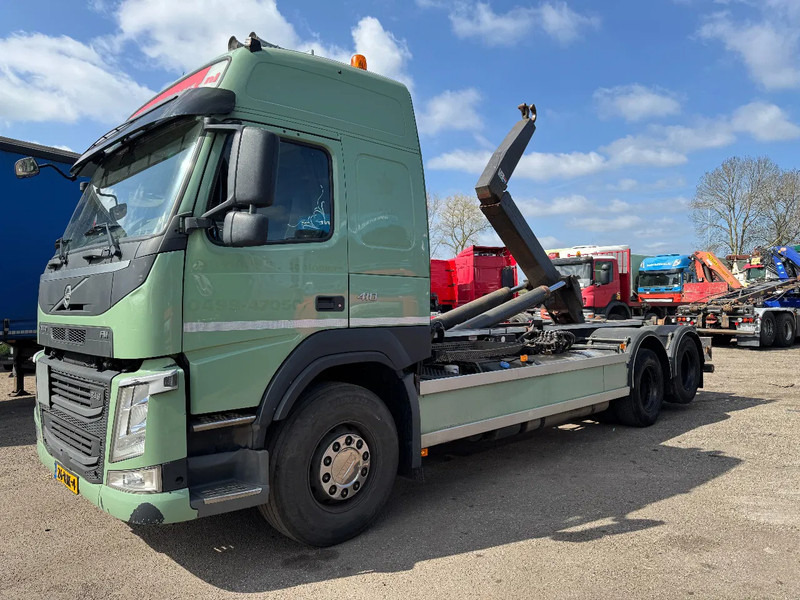 Volvo FM 410 6X2 EURO 6 VDL 20 T HOOK LIFTING AXLE - Krokbil: bilde 1 Volvo FM 410 6X2 EURO 6 VDL 20 T HOOK LIFTING AXLE - Krokbil: bilde 1