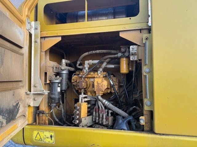 Beltegraver CAT 323 EL: bilde 13