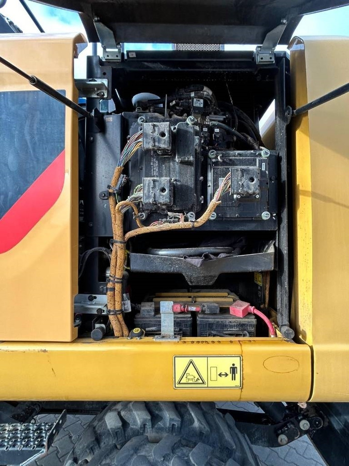 CAT M 318 F - Hjulgraver: bilde 4 CAT M 318 F - Hjulgraver: bilde 4