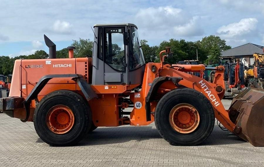 Hitachi LX 210 E - Hjullaster: bilde 2 Hitachi LX 210 E - Hjullaster: bilde 2