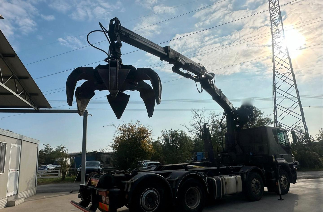 Motrice Iveco scarrabile con gru caricante - Krokbil, Kranbil: bilde 3 Motrice Iveco scarrabile con gru caricante - Krokbil, Kranbil: bilde 3