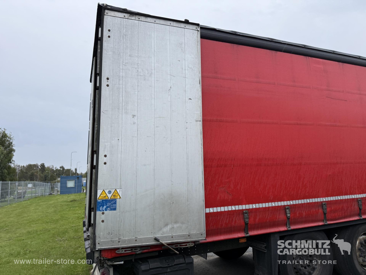 SCHMITZ Curtainsider Standard - Gardintrailer: bilde 3 SCHMITZ Curtainsider Standard - Gardintrailer: bilde 3
