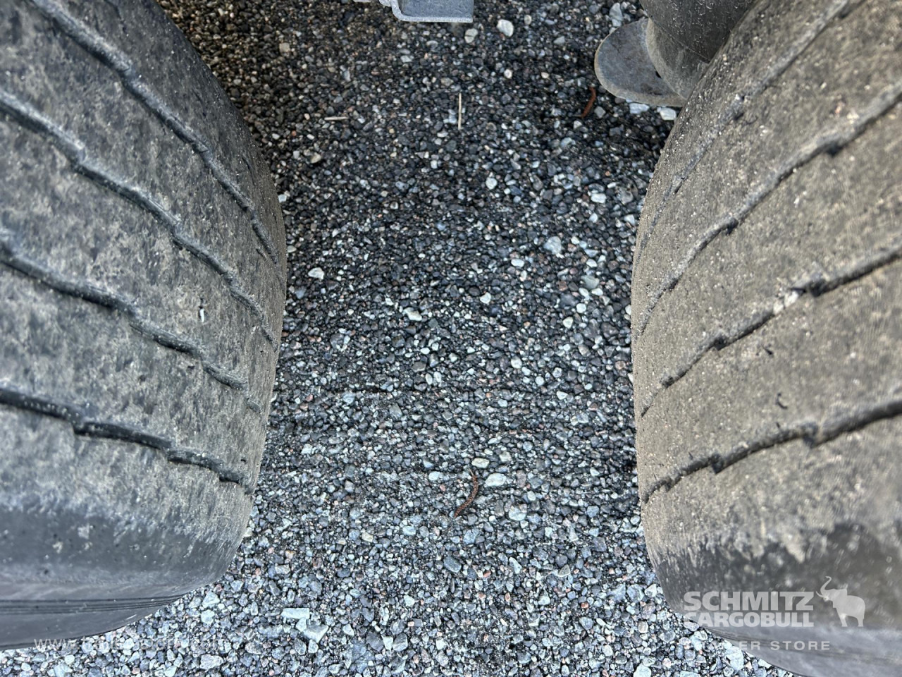 SCHMITZ Curtainsider Standard - Gardintrailer: bilde 4 SCHMITZ Curtainsider Standard - Gardintrailer: bilde 4