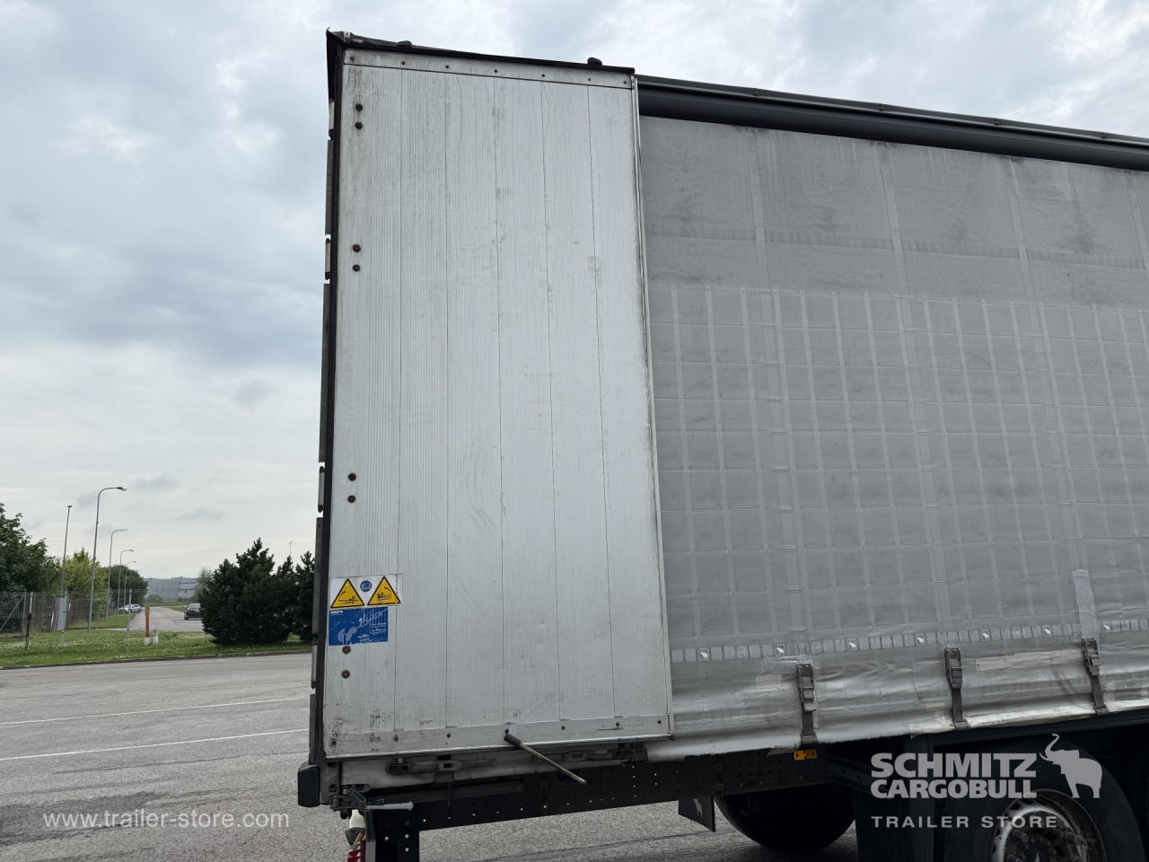 SCHMITZ Curtainsider Standard - Gardintrailer: bilde 3 SCHMITZ Curtainsider Standard - Gardintrailer: bilde 3