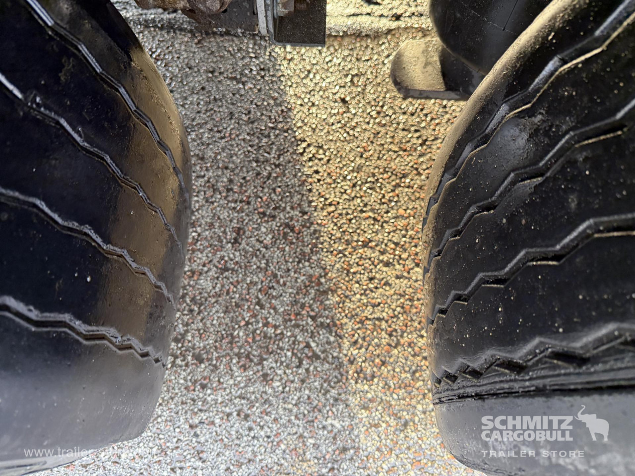 SCHMITZ Curtainsider Standard - Gardintrailer: bilde 4 SCHMITZ Curtainsider Standard - Gardintrailer: bilde 4