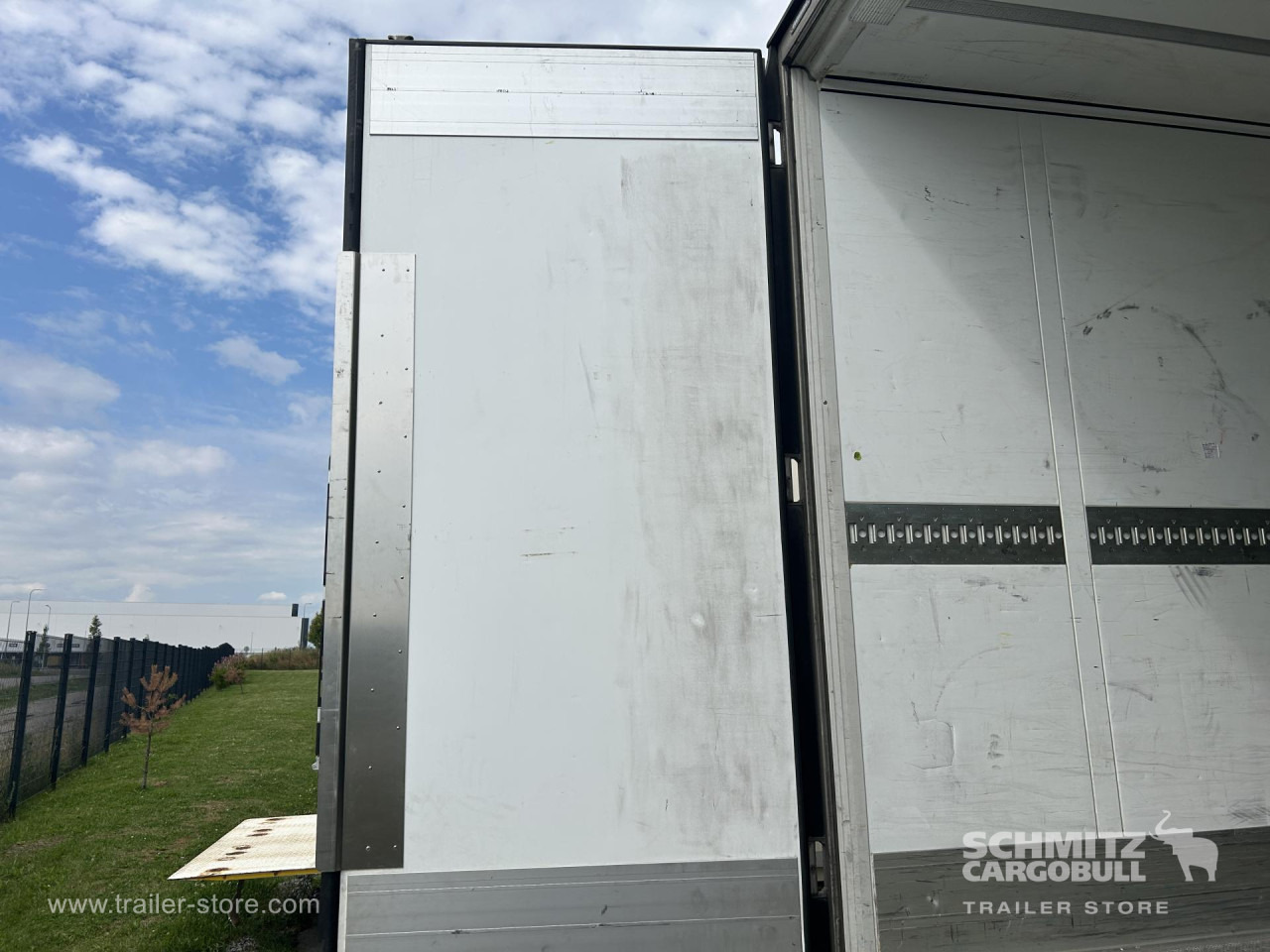 SCHMITZ Reefer Standard - Isotermisk semitrailer: bilde 2 SCHMITZ Reefer Standard - Isotermisk semitrailer: bilde 2